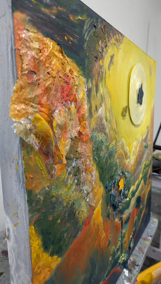 A close-up of the left side of Cosmic and Warping to the Dark Star's Whims. Mostly there to show the 3-dimensionality.